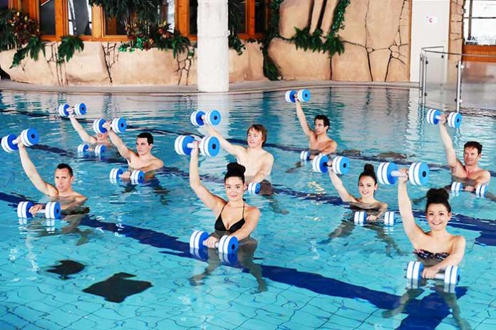 aquafitness aquagym haltères